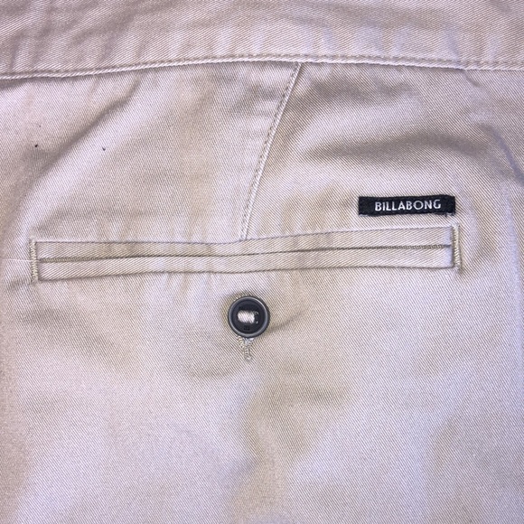 Billabong Carter casual shorts. 44 - Picture 2 of 3